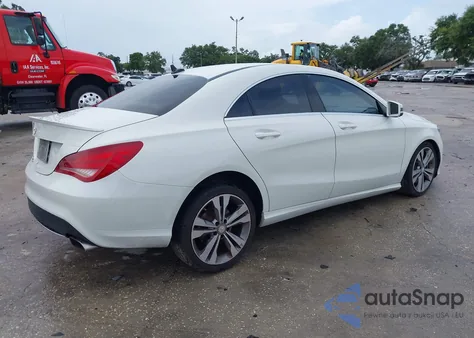 2015 Mercedes-Benz Cla 250 z USA, uszkodzony, nr VIN WDDSJ4EB7FN164967